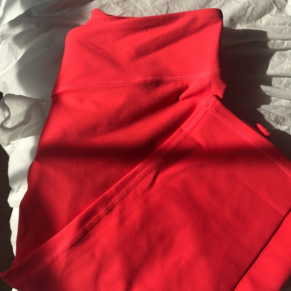 FABLETICS Winn Mid Rise Crop NWT - Picture 6 of 8